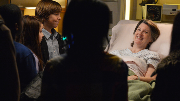 GREY'S ANATOMY - "Idle Hands" - As the hospital continues to make positive changes under the new management, the doctors begin to realize that owning a hospital comes with its own set of problems and responsibilities. Meanwhile, Meredith worries about the wellbeing of her unborn baby, Callie and Arizona try to get the spark back in their relationship, and Alex gives Jo's new boyfriend a run for his money, on "Grey's Anatomy," THURSDAY, MARCH 21 (9:00-10:02 p.m., ET) on the ABC Television Network. (ABC/Eric McCandless)ANNETTE O'TOOLE