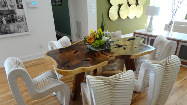 EXTREME MAKEOVER HOME EDITION - "Johnson-Goslee Family," - Dining Room Picture,                on   "Extreme Makeover Home Edition," Friday,  December 9th                   (8:00-10:00   p.m.  ET/PT) on the ABC    Television  Network.