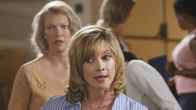DESPERATE HOUSEWIVES - "Running to Stand Still" -- Lynette locks horns with an officious mom (guest star Sharon Lawrence) at the twins&Otilde; school who is trying to produce a &Ograve;politically correct&Oacute; play about Little Red Riding Hood. Meanwhile, Susan continues to investigate the mystery of Zach&Otilde;s sudden disappearance, Mama Solis (guest star Lupe Ontiveros) comes closer to discovering Gabrielle&Otilde;s dirty little secret, and Bree comes undone when Rex suggests they hire a sex surrogate, on &Ograve;Desperate Housewives,&Oacute; SUNDAY, NOVEMBER 7 (9:00-10:00 p.m., ET) on the ABC Television Network. (ABC/DANNY FELD) SHANNON O'HURLEY, SHARON LAWRENCE