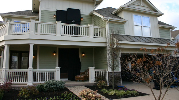 EXTREME MAKEOVER HOME EDITION - "Thomas Family," - Exteriors, on "Extreme Makeover Home Edition," Sunday, February 11th on the ABC Television Network.