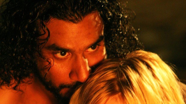 LOST - "Abandoned" (ABC/MARIO PEREZ)NAVEEN ANDREWS, MAGGIE GRACE