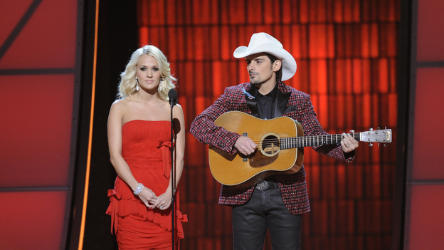 THE 46TH ANNUAL CMA AWARDS - THEATRE - "The 46th Annual CMA Awards" airs live THURSDAY, NOVEMBER 1 (8:00-11:00 p.m., ET) on ABC live from the Bridgestone Arena in Nashville, Tennessee. (ABC/KATHERINE BOMBOY-THORNTON)CARRIE UNDERWOOD, BRAD PAISLEY