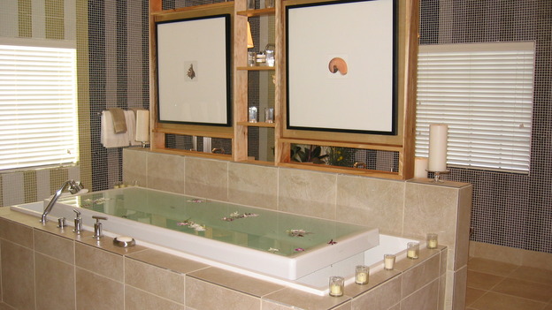 EXTREME MAKEOVER HOME EDITION - "Riggins Family," -  Bathrooms, on "Extreme Makeover Home Edition," Sunday, January 21th on the ABC Television Network.