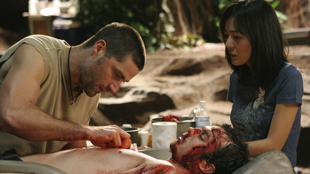 102427_3020 -- LOST - "Do No Harm" - While Jack scrambles to save the life of a survivor, Claire goes into labor. Meanwhile, Locke is missing, and Sayid presents Shannon with a romantic surprise, on "Lost," WEDNESDAY, APRIL 6 (8:00-9:01 p.m., ET), on the ABC Television Network. (ABC/MARIO PEREZ)MATTHEW FOX, IAN SOMERHALDER, YUNJIM KIM