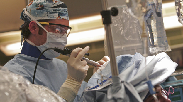 101745_001 -- GREY'S ANATOMY - "NO MAN'S LAND" (ABC/VIVIAN ZINK)PATRICK DEMPSEY