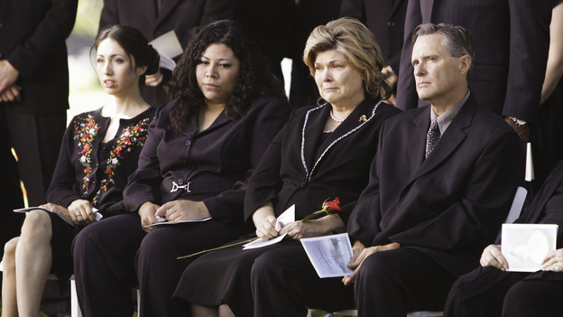 GREY'S ANATOMY - "Good Mourning" - "Grey's Anatomy" returns for its sixth season with a two-hour event on THURSDAY, SEPTEMBER 24 (9:00-11:00 p.m., ET) on the ABC Television Network. In the first hour, entitled "Good Mourning" (9:00-10:00 p.m.), the hospital staff is left to deal with the aftermath of George's passing. Hitting the staff hard, they all find unique ways to get through the various stages of grief. George's mom returns, faced with the difficult task of deciding what to do with his organs. In the second episode, entitled "Goodbye" (10:00-11:00 p.m.), time has passed... Everyone is struggling after losing one of their own and are turning to any distraction they can find. Meredith and Derek seem to be consummating their marriage anywhere and everywhere, while Cristina and Owen have been instructed to abstain from sex by Dr. Wyatt. (ABC/MICHAEL DESMOND)DEBRA MONK