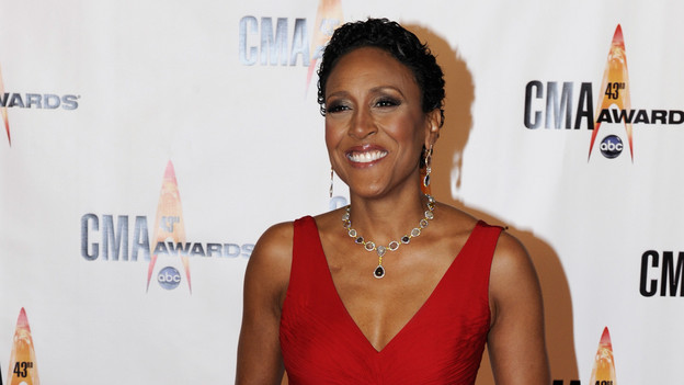 THE 43rd ANNUAL CMA AWARDS - RED CARPET ARRIVALS - "The 43rd Annual CMA Awards" will be broadcast live from the Sommet Center in Nashville, WEDNESDAY, NOVEMBER 11 (8:00-11:00 p.m., ET) on the ABC Television Network. (ABC/DONNA SVENNEVIK)ROBIN ROBERTS