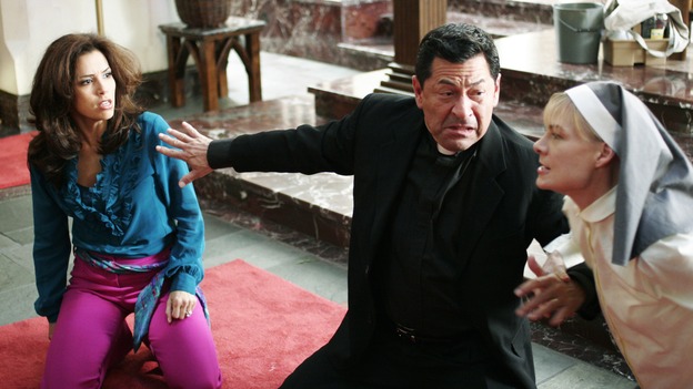 DESPERATE HOUSEWIVES - "There's Something About War" The local priest tries to make peace between Gaby and Sister Mary Bernard. (ABC/RON TOM) EVA LONGORIA, MIKE GOMEZ, MELINDA PAGE HAMILTON
