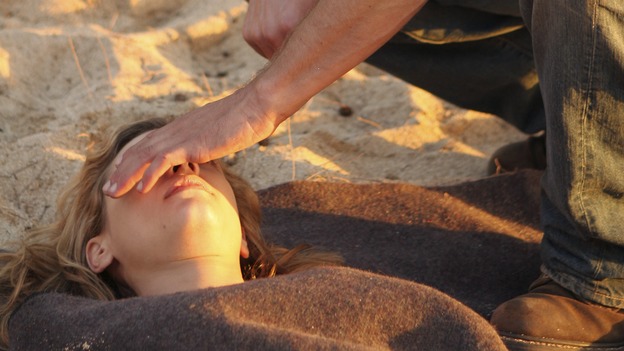 LOST - "Expos" - Hurley begins to suspect that Sawyer may be involved in an island mystery surrounding two fellow survivors, and Sun learns the truth about her past kidnapping attempt by "The Others," on "Lost," WEDNESDAY, MARCH 28 (10:00-11:00 p.m., ET), on the ABC Television Network. (ABC/MARIO PEREZ)KIELE SANCHEZ, JOSH HOLLOWAY