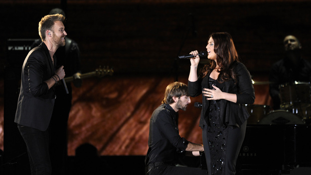 THE 46TH ANNUAL CMA AWARDS - THEATRE - "The 46th Annual CMA Awards" airs live THURSDAY, NOVEMBER 1 (8:00-11:00 p.m., ET) on ABC live from the Bridgestone Arena in Nashville, Tennessee. (ABC/KATHERINE BOMBOY-THORNTON)LADY ANTEBELLUM