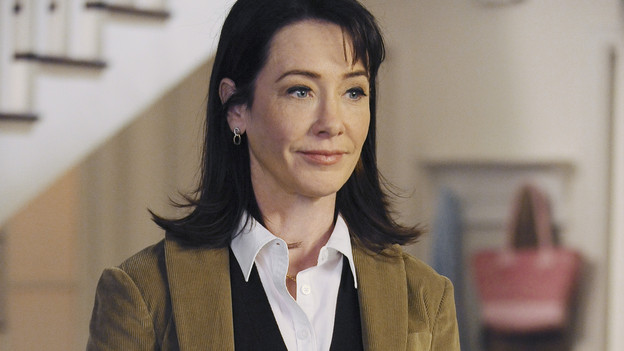 PRIVATE PRACTICE - "Blowups" - Two back-to-back episodes of "Private Practice" air on THURSDAY, DECEMBER 3. In the second episode, "Blowups" (10:00-11:00 p.m.), a terrible explosion at Dell's house lands Betsey and Heather in the hospital, and everyone is pushed to the limit trying to save their lives. Tensions rise even higher between Addison and The Captain when her mother, Bizzy, shows up and a shocking family secret is revealed. (ABC/ERIC MCCANDLESS)ANN CUSACK