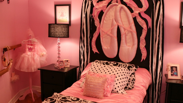 EXTREME MAKEOVER HOME EDITION - "Usea Family," -&nbsp; Girl's Bedroom, on "Extreme Makeover Home Edition," Sunday, May 18th on the ABC Television Network.