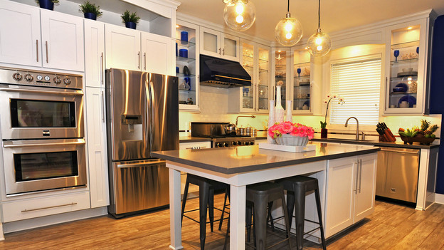 EXTREME MAKEOVER HOME EDITION - "Hurston Family," - Kitchen Picture,        on "Extreme Makeover Home Edition," Sunday, Febuary 13th     (8:00-9:00  p.m.    ET/PT) on the ABC Television Network