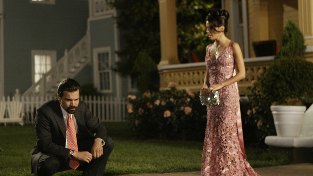 DESPERATE HOUSEWIVES - "PILOT" (ABC/PETER "HOPPER" STONE) RICARDO ANTONIO CHAVIRA, EVA LONGORIA