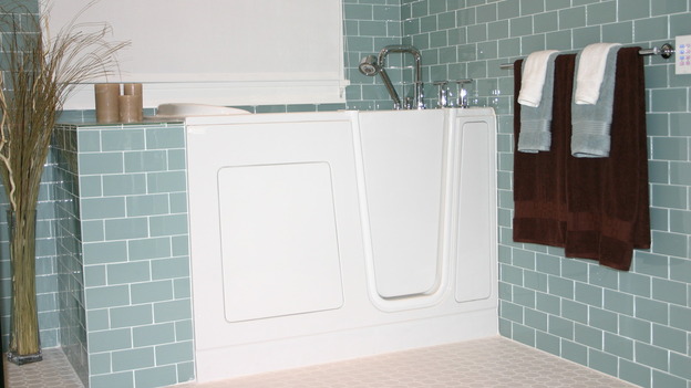 EXTREME MAKEOVER HOME EDITION - "Ripatti Family," - Bathroom, on "Extreme Makeover Home Edition," Sunday, December 10th on the ABC Television Network.