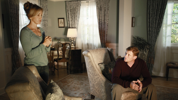 DESPERATE HOUSEWIVES - "And Lots of Security..." / "Come on Over for Dinner" - A progressive dinner party thrown for Susan to celebrate her move back onto the lane leads to a shocking murder. Meanwhile, Gaby is stunned to learn the identity of the mysterious man who has been stalking her; Lynette and Tom attempt to put the spark back into their marriage by spending a few days alone together at a romantic B&B; after being placed under arrest for allegedly poisoning Paul, Susan must convince the police that she was being framed for the deed by Felicia; Bree begins to suspect that her new boyfriend may be gay; and Renee is devastated when she learns that her ex-husband is getting re-married, on the two-hour Season Finale of "Desperate Housewives," SUNDAY, MAY 15 (9:00-11:00 p.m., ET) on the ABC Television Network. (ABC/RON TOM)FELICITY HUFFMAN, DOUG SAVANT