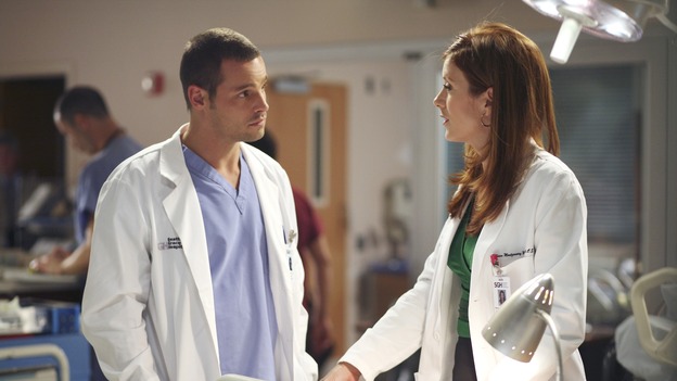 GREY'S ANATOMY - "From a Whisper to a Scream" - A traumatic car accident fills the ER, Cristina has a crisis of conscience about her deceptive teamwork with Burke, and Izzie pushes the boundaries of her probation, on "Grey's Anatomy," THURSDAY, NOVEMBER 23 (9:00-10:01 p.m., ET) on the ABC Television Network. (ABC/KAREN NEAL)JUSTIN CHAMBERS, KATE WALSH