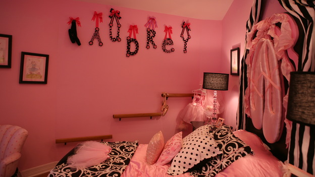 EXTREME MAKEOVER HOME EDITION - "Usea Family," -&nbsp; Girl's Bedroom, on "Extreme Makeover Home Edition," Sunday, May 18th on the ABC Television Network.