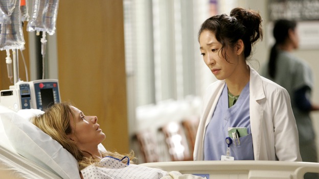 GREY'S ANATOMY - "Owner of a Lonely Heart" (ABC/CRAIG SJODIN)ROSANNA ARQUETTE, SANDRA OH