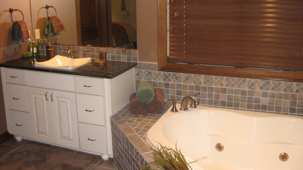 EXTREME MAKEOVER HOME EDITION - "Thibodeau Family," - Bathroom, on "Extreme Makeover Home Edition," Sunday, November 5th on the ABC Television Network.