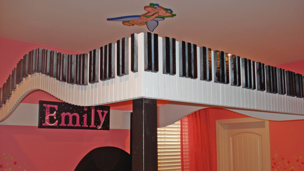 EXTREME MAKEOVER HOME EDITION - "Tipton-Smith Family," - Girl's Bedroom, on "Extreme Makeover Home Edition," Sunday, March 11th on the ABC Television Network.
