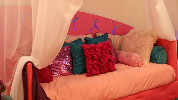 EXTREME MAKEOVER HOME EDITION - "Walker Family," - Girl's Bedroom Picture, on  "Extreme Makeover Home Edition," Friday,&nbsp;December 2nd&nbsp;(8:00-10:00 p.m.  ET/PT) on the ABC Television Network.