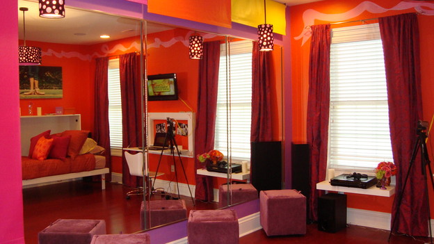 EXTREME MAKEOVER HOME EDITION - "Scott Family," - Girl's Bedroom, on "Extreme Makeover Home Edition," Sunday, December 6th on the ABC Television Network.