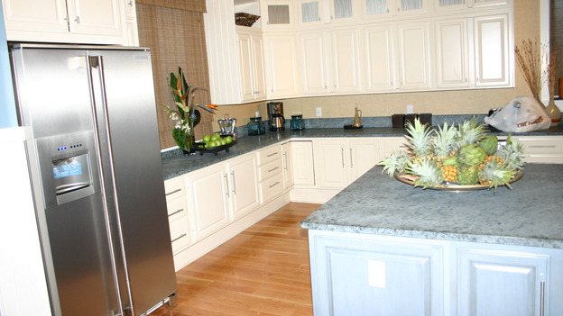 EXTREME MAKEOVER HOME EDITION - "Ripatti Family," - Kitchen, on "Extreme Makeover Home Edition," Sunday, December 10th on the ABC Television Network.