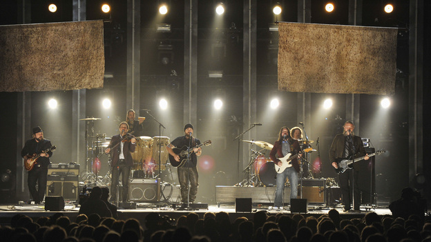 THE 46TH ANNUAL CMA AWARDS - THEATRE - "The 46th Annual CMA Awards" airs live THURSDAY, NOVEMBER 1 (8:00-11:00 p.m., ET) on ABC live from the Bridgestone Arena in Nashville, Tennessee. (ABC/KATHERINE BOMBOY-THORNTON)ZAC BROWN BAND