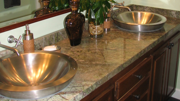 EXTREME MAKEOVER HOME EDITION - "Lewis Family," - Bathroom, on "Extreme Makeover Home Edition," Sunday, November 27th on the ABC Television Network.