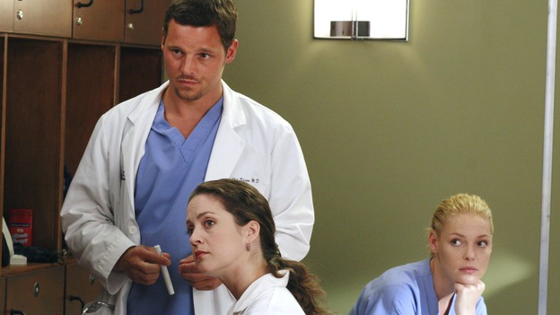 GREY'S ANATOMY - "Haunt You Every Day" - It's Halloween, and the day is full of surprises for the doctors of Seattle Grace - Alex receives an unexpected and welcome visit from his former patient, Ava/Rebecca, Meredith is convinced that her mother's ashes are haunting her, Cristina is snubbed by a surgeon she admires, and Callie announces George and Izzie's affair to their fellow doctors, on "Grey's Anatomy," THURSDAY, OCTOBER 25 (9:00-10:02 p.m., ET) on the ABC Television Network. (ABC/RON TOM)JUSTIN CHAMBERS, KALI ROCHA, KATHERINE HEIGL