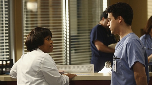GREY'S ANATOMY - "Testing 1-2-3" - The interns take the biggest test of their careers, their first-year medical exams, as the residents attend to three injured mountain climbers. Meanwhile Callie's suspicions of George and Izzie grow, and Cristina struggles to write her wedding vows, on "Grey's Anatomy," THURSDAY, MAY 10 (9:00-10:01 p.m., ET) on the ABC Television Network. (ABC/SCOTT GARFIELD)CHANDRA WILSON, T.R. KNIGHT