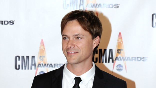 THE 43rd ANNUAL CMA AWARDS - RED CARPET ARRIVALS - "The 43rd Annual CMA Awards" will be broadcast live from the Sommet Center in Nashville, WEDNESDAY, NOVEMBER 11 (8:00-11:00 p.m., ET) on the ABC Television Network. (ABC/DONNA SVENNEVIK)BRYAN WHITE