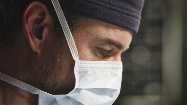 GREY'S ANATOMY - "Start Me Up" - Arizona seeks Mark's advice as she tries to reconcile with Callie, who has big news of her own; Teddy must make a key decision for Henry during his surgery; and on the same day the residents receive a new crop of interns, the Chief announces he is looking for a new Chief Resident, on "Grey's Anatomy," THURSDAY, JANUARY 13 (9:00-10:01 p.m., ET) on the ABC Television Network. (ABC/DANNY FELD)ERIC DANE