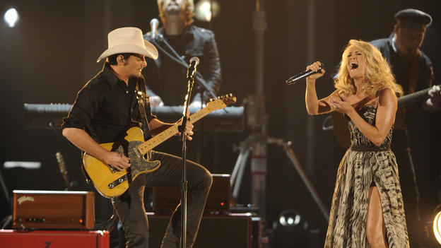 THE 45th ANNUAL CMA AWARDS - THEATRE - "The 45th Annual CMA Awards" broadcast live on ABC from the Bridgestone Arena in Nashville on WEDNESDAY, NOVEMBER 9 (8:00-11:00 p.m., ET). (ABC/KATHERINE BOMBOY-THORNTON)BRAD PAISLEY, CARRIE UNDERWOOD