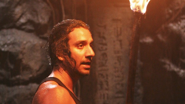 LOST - "The Incident," Parts 1 & 2 - Jack's decision to put a plan in action in order to set things right on the island is met with some strong resistance by those close to him, and Locke assigns Ben a difficult task, on the season finale of "Lost," WEDNESDAY, MAY 13 (9:00-11:00 p.m., ET) on the ABC Television Network. (ABC/MARIO PEREZ)NAVEEN ANDREWS