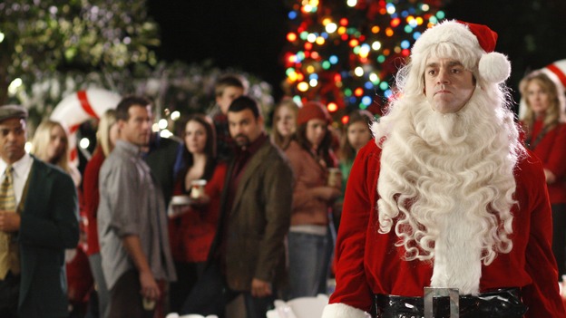 DESPERATE HOUSEWIVES - "The Miracle Song" - The residents of Wisteria Lane celebrate their annual holiday block party, on "Desperate Housewives," SUNDAY, NOVEMBER 26 (9:00-10:01 p.m., ET) on the ABC Television Network. (ABC/RON TOM) MATT ROTH