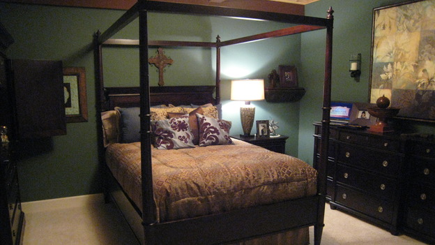 EXTREME MAKEOVER HOME EDITION - "Jacobo Family," - Master Bedroom, on "Extreme Makeover Home Edition," Sunday, May 13th on the ABC Television Network.