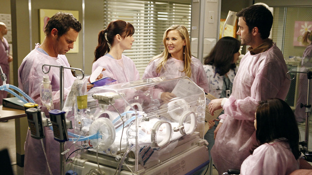 GREY'S ANATOMY - "If Only You Were Lonely" - As Adele's condition continues to deteriorate, Richard considers altering their living situation; an explosion at a local coffee shop results in a busy day in the ER for the doctors; Callie takes Meredith under her wing by helping her study for her boards; Lexie joins Arizona and Alex in peds, as they continue to care for intern Morgan's premature son; and when Jackson snaps at a patient, Mark encourages him to find ways to relieve his stress. Meanwhile, Cristina lets her suspicions get the best of her, on "Grey's Anatomy," THURSDAY, FEBRUARY 23 (9:00-10:02 p.m., ET) on the ABC Television Network. (ABC/VIVIAN ZINK)JUSTIN CHAMBERS, CHYLER LEIGH, JESSICA CAPSHAW, GIL MCKINNEY, AMANDA FULLER