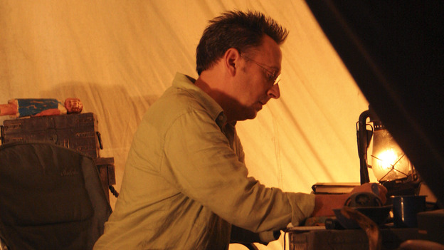LOST - "Through the Looking Glass" - Jack and the castaways begin their efforts to make contact with Naomi's rescue ship, on the season finale of "Lost," WEDNESDAY, MAY 23 (9:00-11:00 p.m., ET), on the ABC Television Network. (ABC/MARIO PEREZ)MICHAEL EMERSON