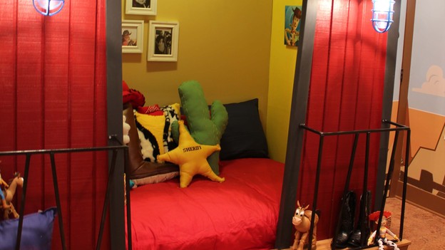 EXTREME MAKEOVER HOME EDITION - Boy's Bedroom Photo, "Harris Family," on "Extreme Makeover Home Edition," Monday, December 10th (8:00-10:00 p.m. ET/PT) on the ABC Television Network.
