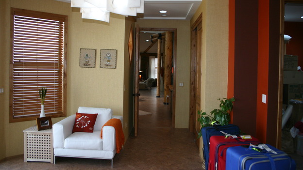 EXTREME MAKEOVER HOME EDITION - "Yazzie Family" - Living Room, on "Extreme Makeover Home Edition," Sunday, October 28th on the ABC Television Network.