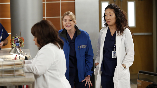 GREY'S ANATOMY - "Walking on a Dream" - The Seattle Grace doctors are on edge when a new medical professional enters the hospital; Arizona struggles with the emotional and physical pain of a phantom limb; and while battling pregnancy hormones, an overly-emotional Meredith is confronted with her worst fear, on "Grey's Anatomy," THURSDAY, JANUARY 24 (9:00-10:02 p.m., ET) on the ABC Television Network. (ABC/KELSEY MCNEAL)CHANDRA WILSON, ELLEN POMPEO, SANDRA OH