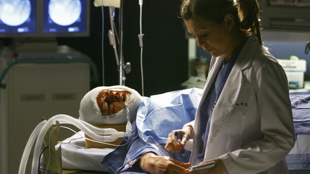GREY'S ANATOMY - "Now or Never" - While treating patient "John&nbsp;Doe,"&nbsp;Meredith tries to get the injured man to draw out a message in her notebook, on "Grey's Anatomy" THURSDAY, MAY 14 (9:00-11:00 p.m., ET) on the ABC Television Network. T.R. KNIGHT, ELLEN POMPEO