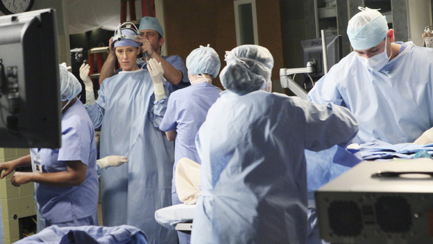 GREY'S ANATOMY - "Golden Hour" - Meredith, looking to prove she is Chief Resident material, learns that anything and everything can happen in an hour's time when she steps up to run the ER for a night; meanwhile, Bailey sneaks off with Eli and gets into a little mischief, and everyone is surprised when the Chief's wife, Adele, shows up as one of the ER patients, on "Grey's Anatomy," THURSDAY, FEBRUARY 17 (9:00-10:01 p.m., ET) on the ABC Television Network. (ABC/DANNY FELD)KIM RAVER