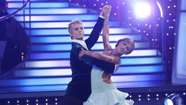 Aaron Carter and Karina Smirnoff of Dancing with the Stars 9 - Week 6