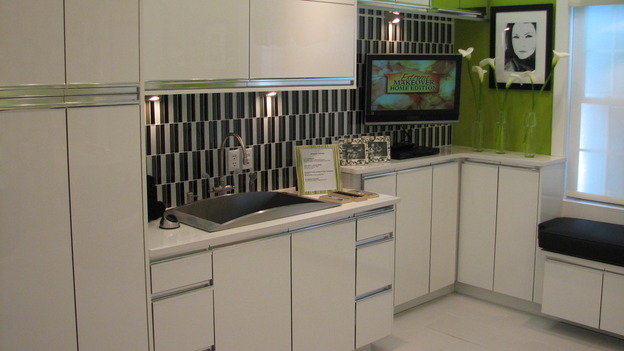 EXTREME MAKEOVER HOME EDITION - "Guinta," -&nbsp; Home Office, on "Extreme Makeover Home Edition," Sunday, May 11th on the ABC Television Network.