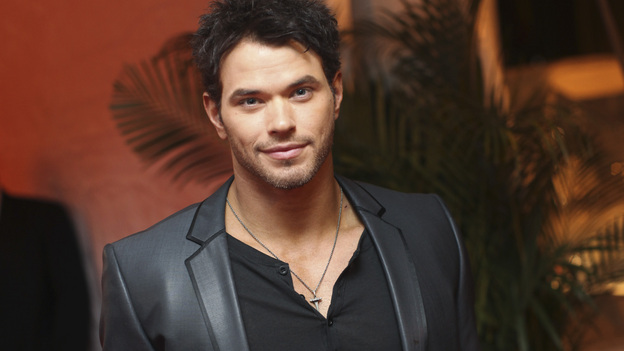 THE 45th ANNUAL CMA AWARDS - RED CARPET ARRIVALS - "The 45th Annual CMA Awards" will broadcast live on ABC from the Bridgestone Arena in Nashville on WEDNESDAY, NOVEMBER 9 (8:00-11:00 p.m., ET). (ABC/SARA KAUSS)KELLAN LUTZ