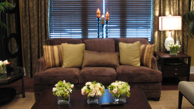 EXTREME MAKEOVER HOME EDITION - "Guinta," -&nbsp; Living Room, on "Extreme Makeover Home Edition," Sunday, May 11th on the ABC Television Network.