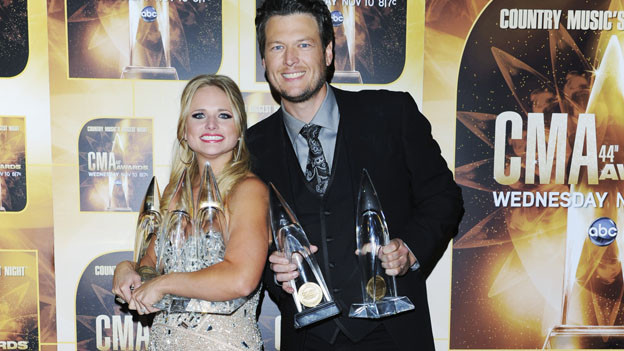 THE 44TH ANNUAL CMA AWARDS - GENERAL - "The 44th Annual CMA Awards" will be broadcast live from the Bridgestone Arena in Nashville, WEDNESDAY, NOVEMBER 10 (8:00-11:00 p.m., ET) on the ABC Television Network. (ABC/ANDREW WALKER)MIRANDA LAMBERT, BLAKE SHELTON